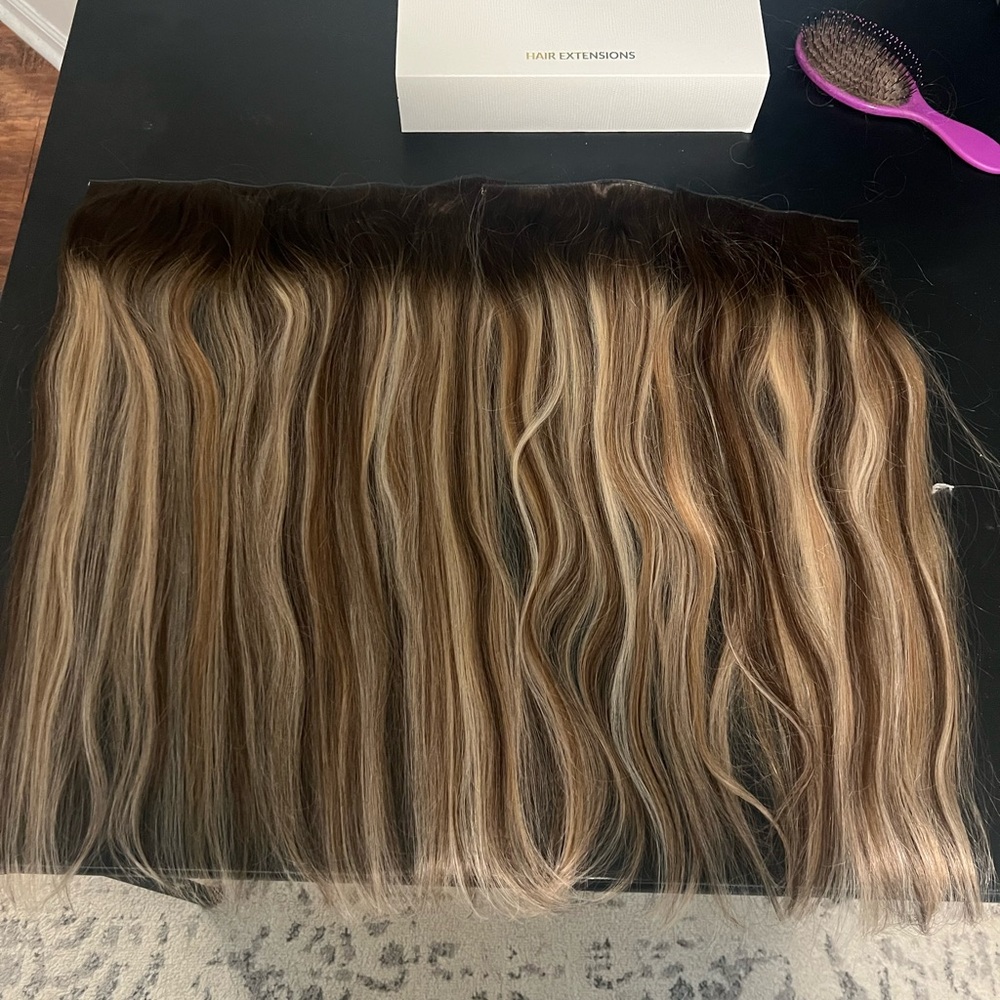 Brand new Harper Ellis shade Creighton 22inch hair extensions